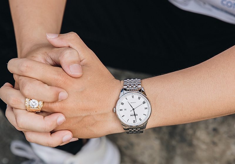 Phụ kiện thời trang l&yacute; tưởng để c&aacute;c qu&yacute; &ocirc;ng thể hiện đẳng cấp của m&igrave;nh